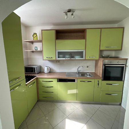 Apartmani Ljubica, Murter Eksteriør bilde